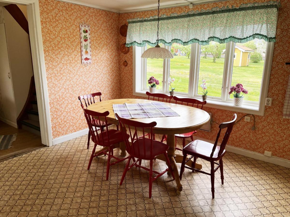 Cozy Red Cottage In The Countryside Outside Vimmerby Gullringen Esterno foto