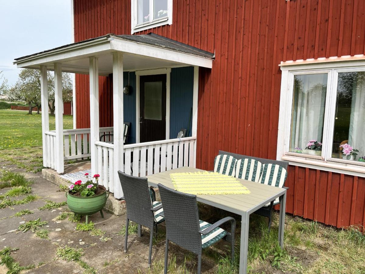 Cozy Red Cottage In The Countryside Outside Vimmerby Gullringen Esterno foto